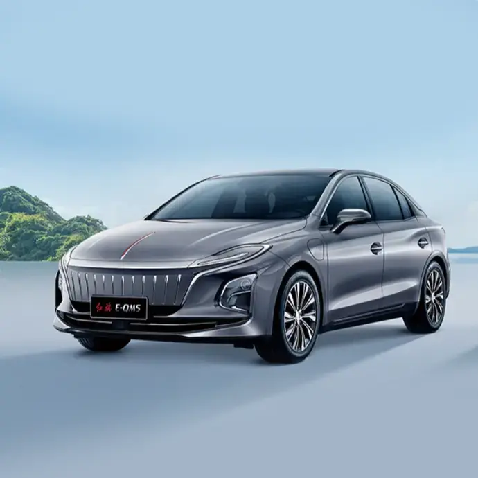 Ново енергийно превозно средство Hongqi E-QM5